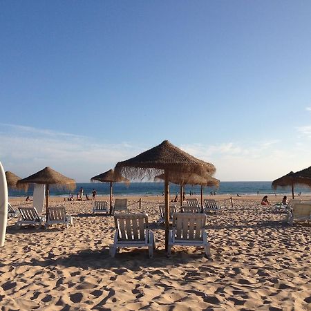 Carcavelos Surf House Bagian luar foto